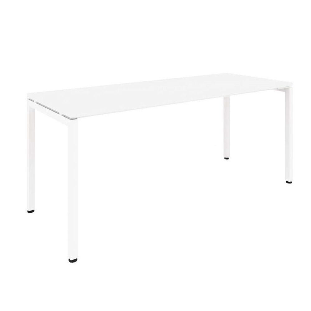 Стол рабочий на металлокаркасе