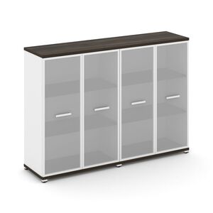 Шкаф две широкие секции, 3 ниши