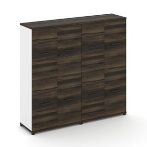 Шкаф две широкие секции, 4 ниши