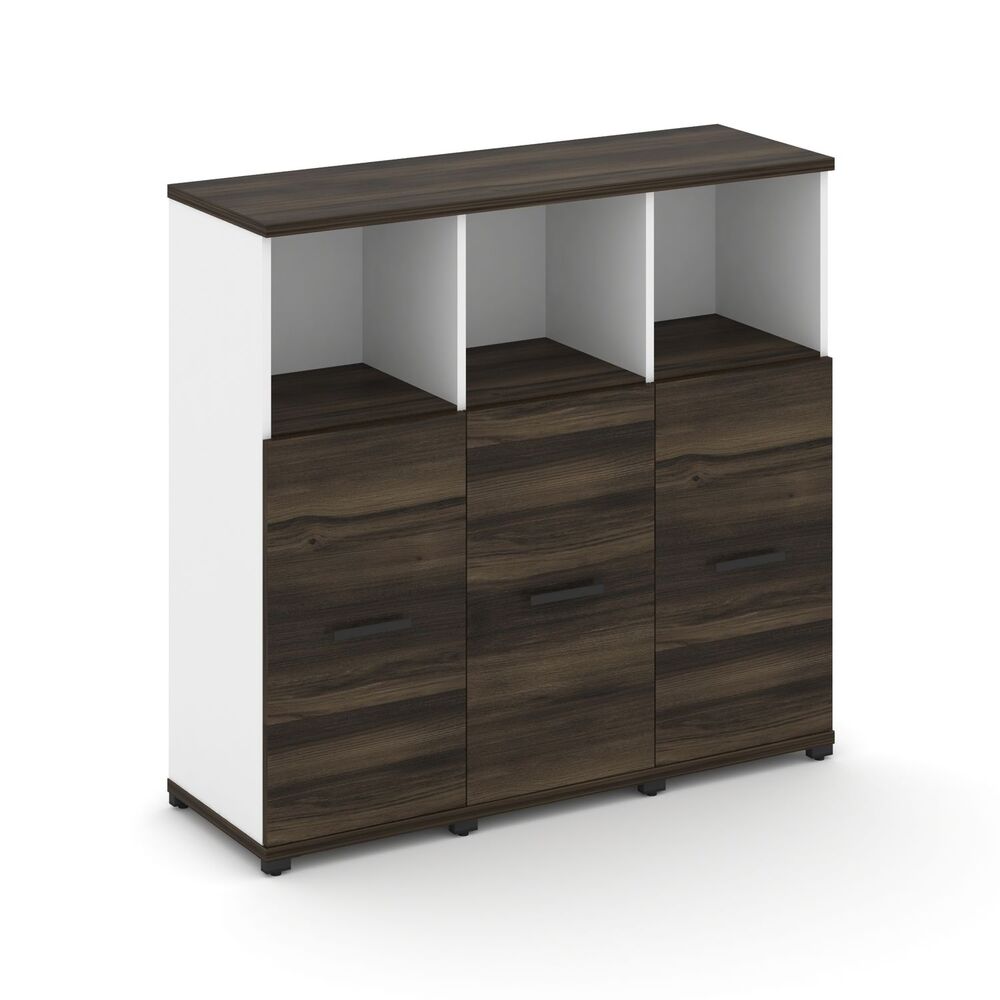 Шкаф три узкие секции, 3 ниши