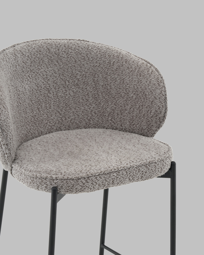 Стул полубарный