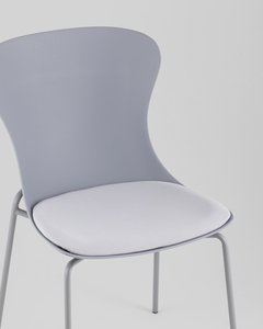 Стул с подушкой