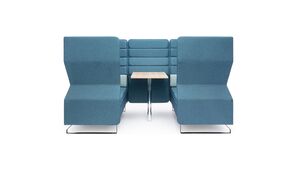 Акустическая кабина с трехместными диванами и столиком