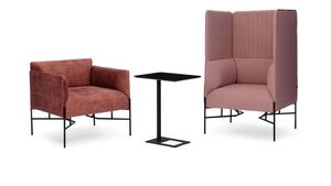 Кресло с высокой спинкой